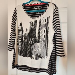 Onque Casuals, black and White Striped Graphic Top, sz XL